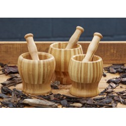 3 pilons et mortiers en bois